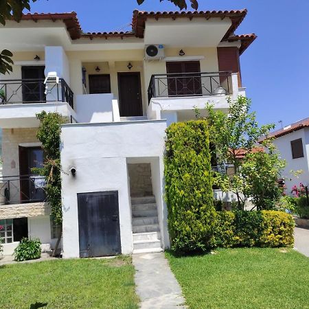Beach Front Apartment In Pefkochori Extérieur photo