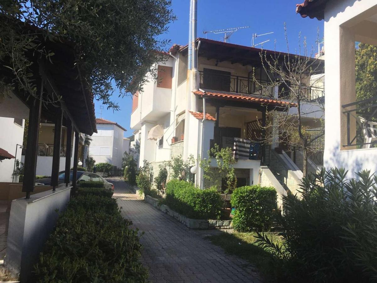 Beach Front Apartment In Pefkochori Extérieur photo