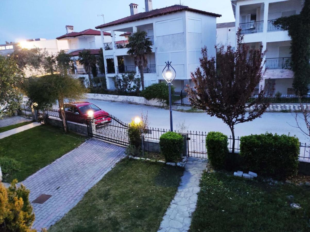Beach Front Apartment In Pefkochori Extérieur photo