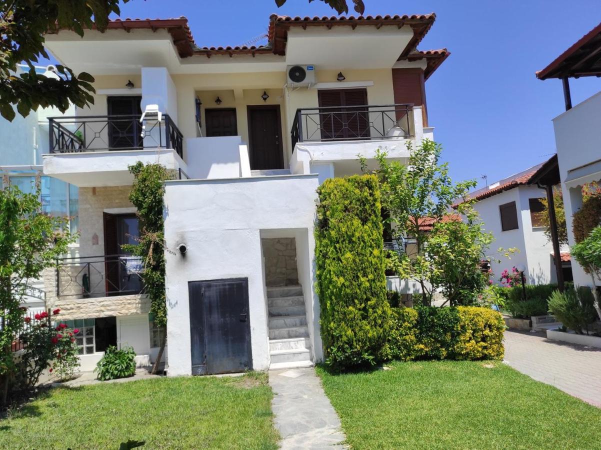 Beach Front Apartment In Pefkochori Extérieur photo