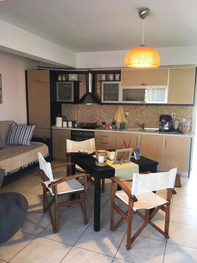 Beach Front Apartment In Pefkochori Extérieur photo